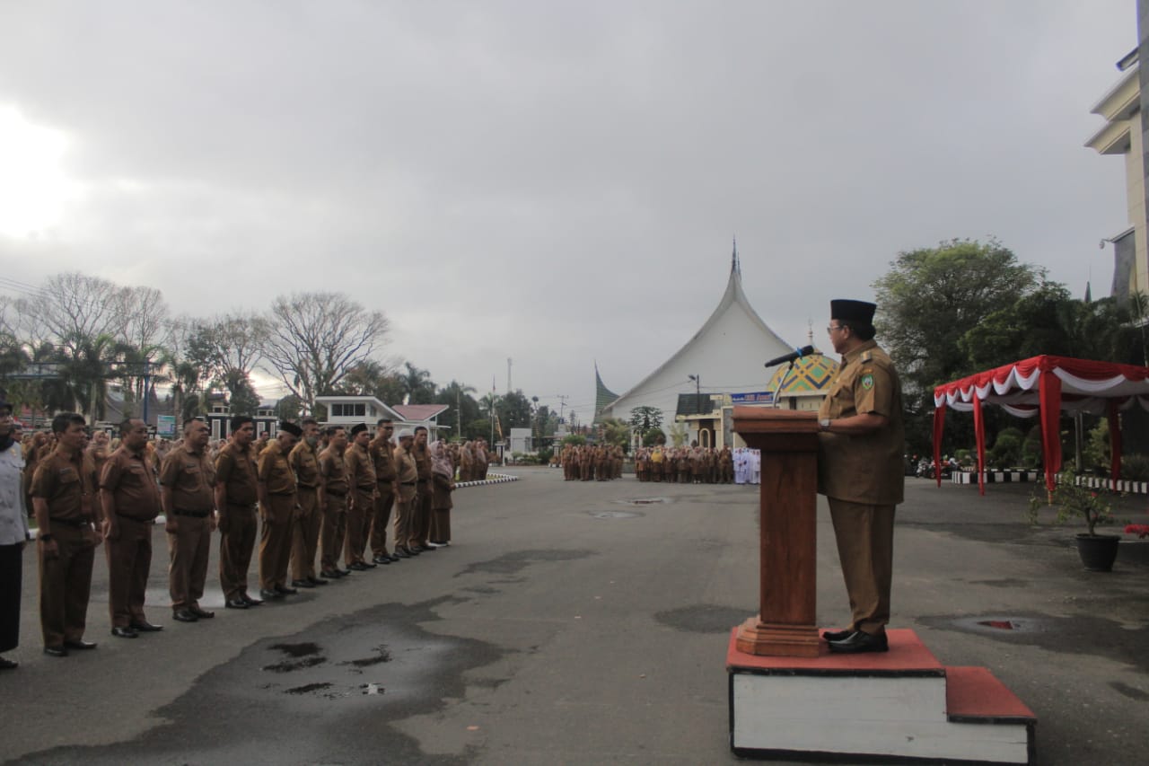 Benny Utama Pimpin Apel Organik, Segerakan Kegiatan Bantu Ekonomi Masyarakat Benny Utama Pimpin Apel Organik, Segerakan Kegiatan Bantu Ekonomi Masyarakat