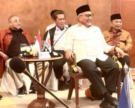 PKS dan 7 Parpol Siap Jadi Pihak Terkait di MK Untuk Mengawal Suara Rakyat PKS dan 7 Parpol Siap Jadi Pihak Terkait di MK Untuk Mengawal Suara Rakyat