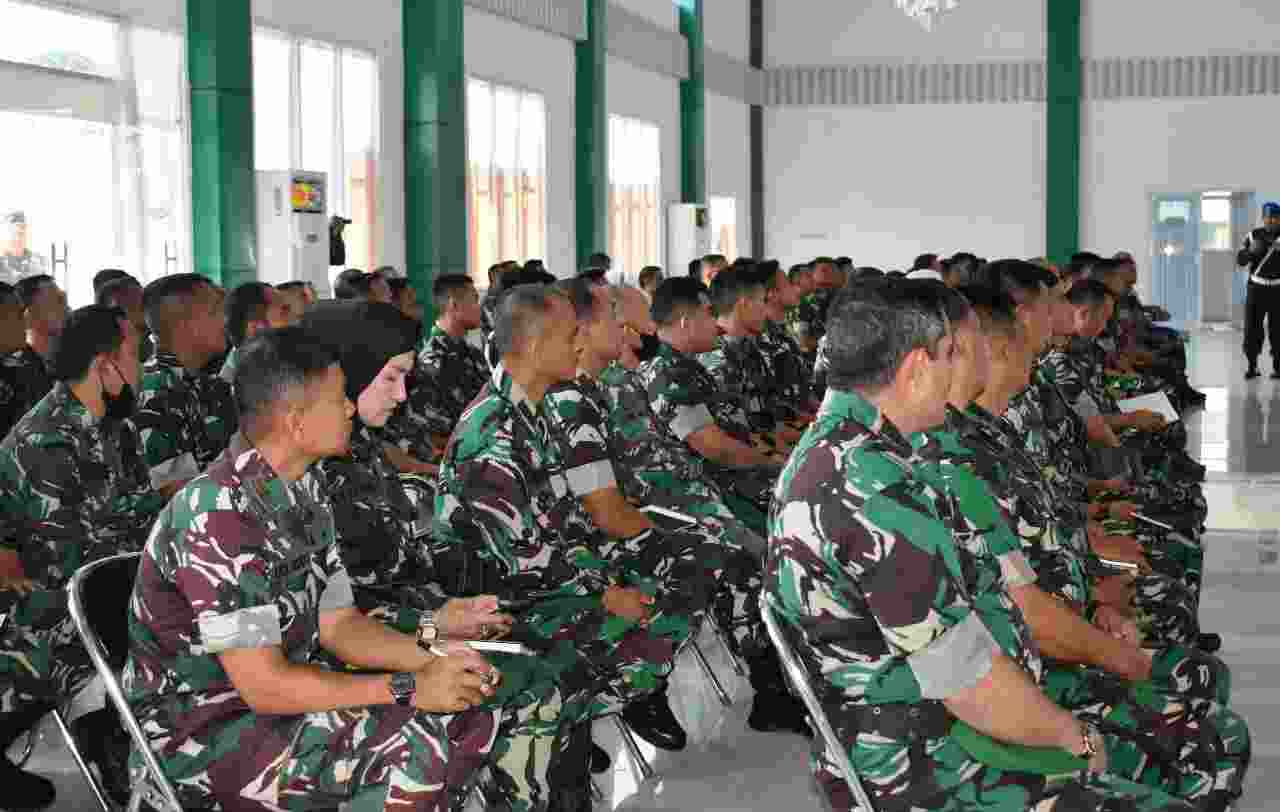 Prajurit dan PNS Korem 043/Gatam Ikuti Sosialisasi Operasi Gaktib dan Yustisi Polisi Militer Prajurit dan PNS Korem 043/Gatam Ikuti Sosialisasi Operasi Gaktib dan Yustisi Polisi Militer