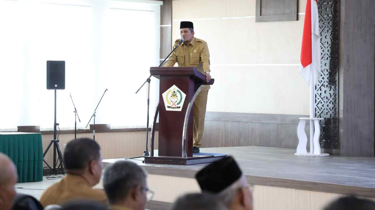 Sertijab Pada Camat, Pj Bupati Aceh Utara Tekankan Pentingnya Tahapan Pemilu Sertijab Pada Camat, Pj Bupati Aceh Utara Tekankan Pentingnya Tahapan Pemilu