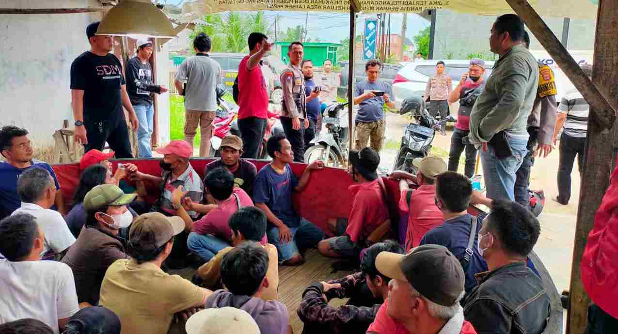 Respon Cepat, Polsek Sukarame Gerebek Lokasi Sabung Ayam Respon Cepat, Polsek Sukarame Gerebek Lokasi Sabung Ayam