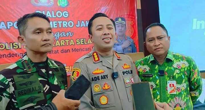 Program Polisi RW, Kapolres Jaksel: Untuk Jaksel Lebih Aman Program Polisi RW, Kapolres Jaksel: Untuk Jaksel Lebih Aman