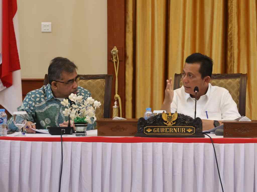 Gubernur Ansar Pimpin Rapat Persiapan Kepri Sebagai Tuan Rumah Summit GTRA Gubernur Ansar Pimpin Rapat Persiapan Kepri Sebagai Tuan Rumah Summit GTRA