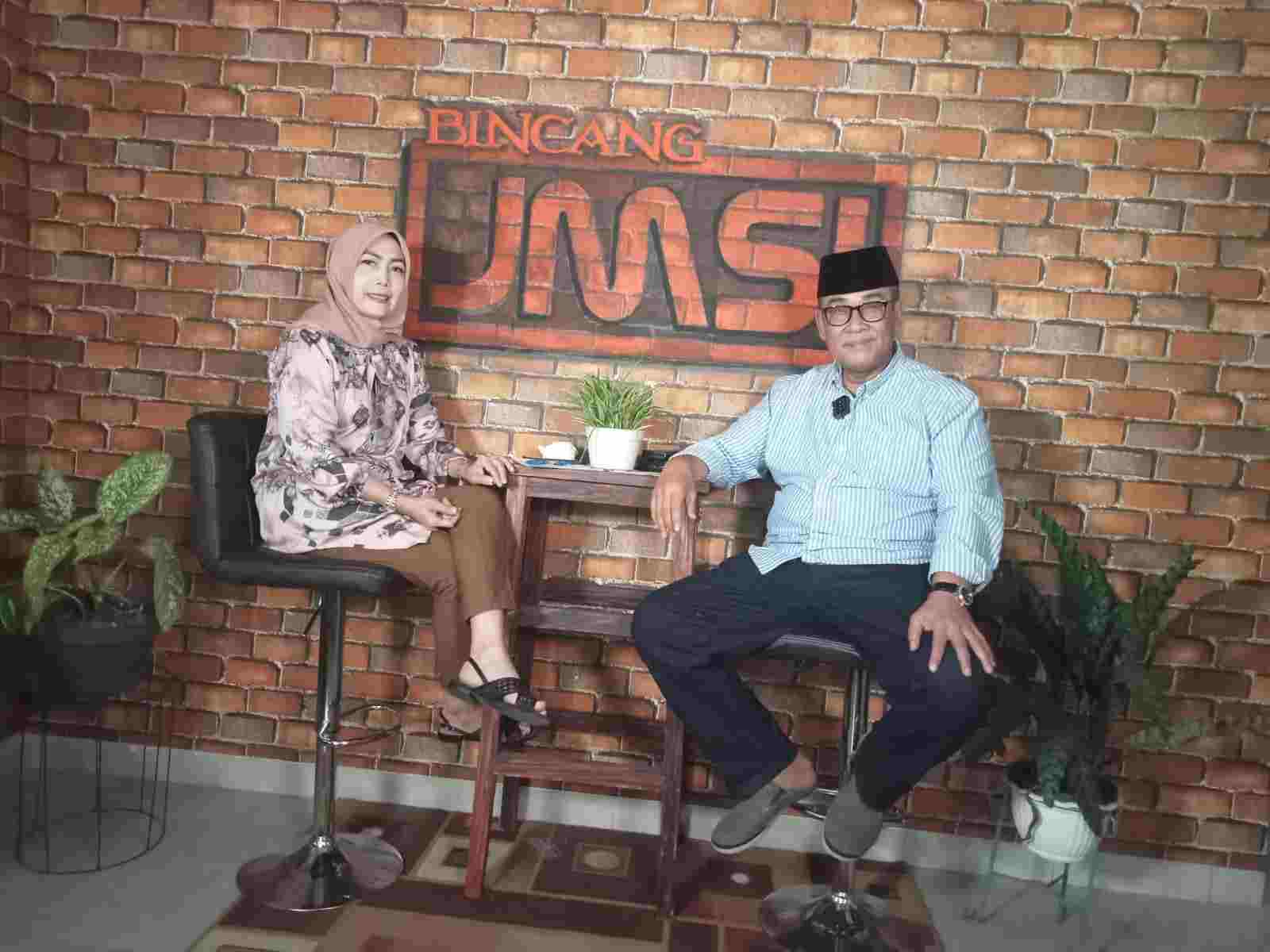 Podcast Bincang JMSI, Andi Surya: Saat ini Bukan untuk Menjatuhkan Sesama Kader Partai Podcast Bincang JMSI, Andi Surya: Saat ini Bukan untuk Menjatuhkan Sesama Kader Partai