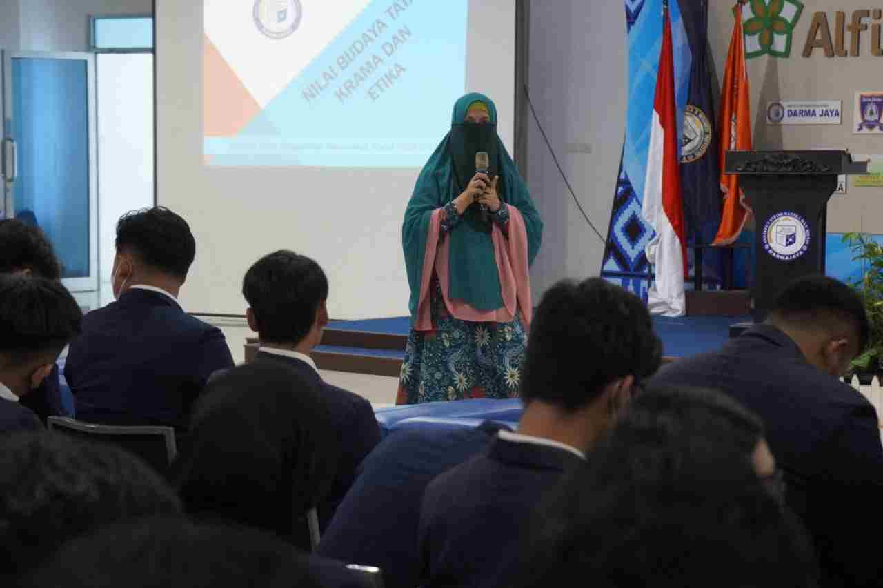 Jalani Pembekalan, Ratusan Mahasiswa IIB Darmajaya Siap Turun ke Desa Jalani Pembekalan, Ratusan Mahasiswa IIB Darmajaya Siap Turun ke Desa