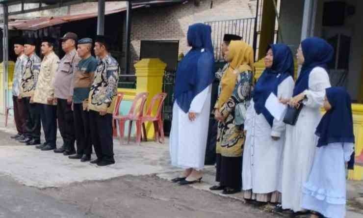 Sugeng Surya Resmikan Pembukaan MTQN Tingkat Desa Sugeng Surya Resmikan Pembukaan MTQN Tingkat Desa