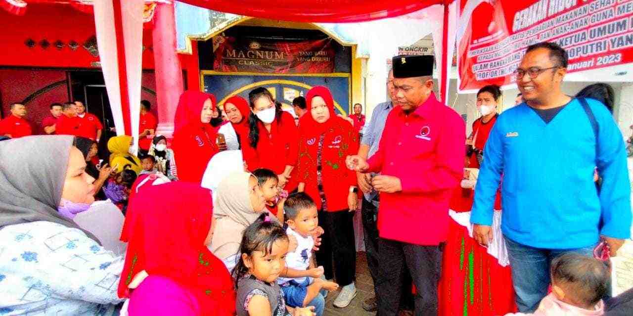 Meriahkan HUT Ketum Megawati Soekarno Putri Ke 76, DPC PDI-P Gelar Program Kesehatan Masyarakat Gratis Meriahkan HUT Ketum Megawati Soekarno Putri Ke 76, DPC PDI-P Gelar Program Kesehatan Masyarakat Gratis