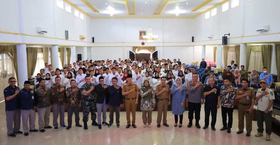 186 PPS Dilantik, Ciptakan Pemilu 2024 Yang Berkualitas Dan Berintegritas 186 PPS Dilantik, Ciptakan Pemilu 2024 Yang Berkualitas Dan Berintegritas