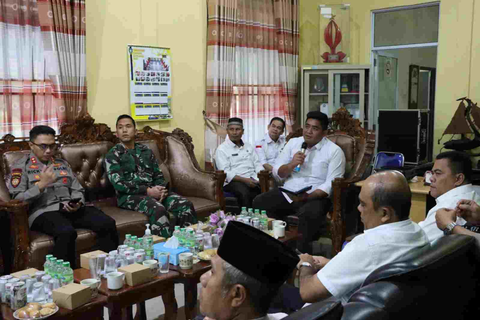 Gerak Cepat Tanggap Bencana! Roby Instruksikan Langsung Seluruh Camat Gerak Cepat Tanggap Bencana! Roby Instruksikan Langsung Seluruh Camat