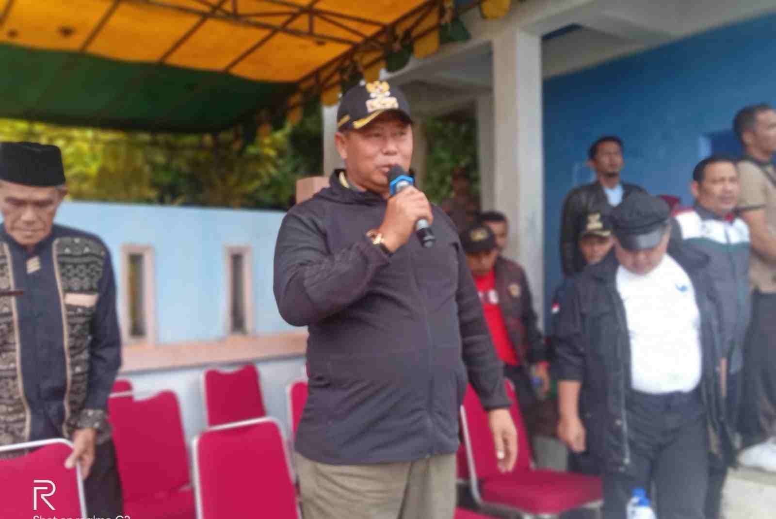 Bupati Abdul Haris Buka Open Turnamen Sepakbola HUT Karang Taruna Alim Sidi ke-38 Bupati Abdul Haris Buka Open Turnamen Sepakbola HUT Karang Taruna Alim Sidi ke-38