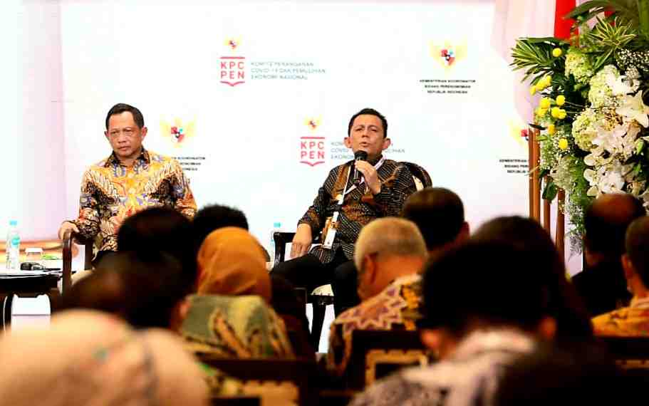 Ansar Paparkan Strategi Penanganan Covid 19 Dihadapan Presiden dan Para Menteri Ansar Paparkan Strategi Penanganan Covid 19 Dihadapan Presiden dan Para Menteri