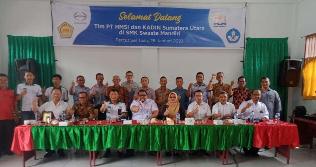 KADIN Sumut Peduli terhadap Pendidikan “Goes to School” SMK Swasta Mandiri KADIN Sumut Peduli terhadap Pendidikan “Goes to School” SMK Swasta Mandiri