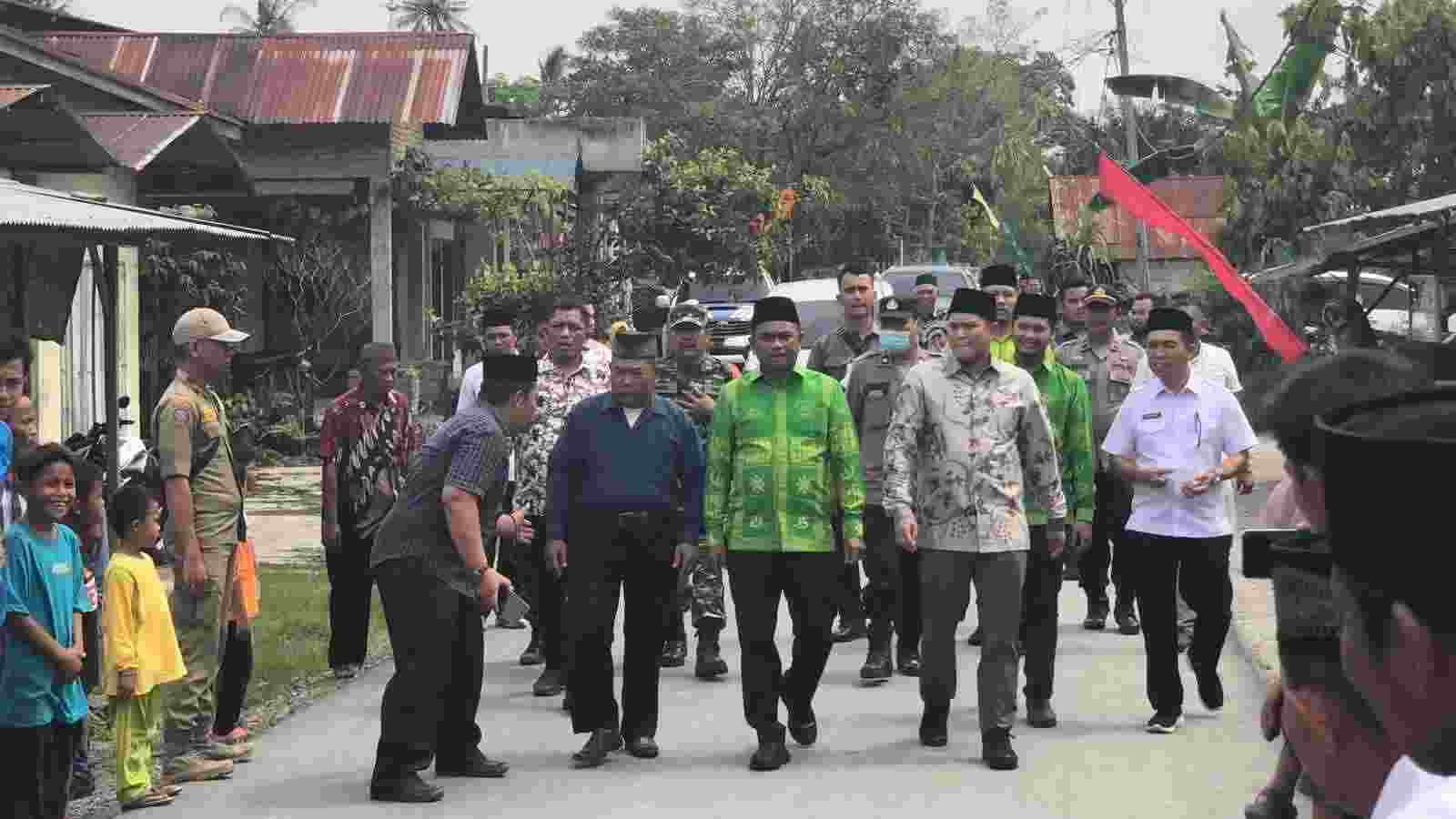 Bupati Sergai Resmikan Pembangunan Rabat Beton 2,800 Meter Jalan Desa Pematang Ganjang Bupati Sergai Resmikan Pembangunan Rabat Beton 2,800 Meter Jalan Desa Pematang Ganjang