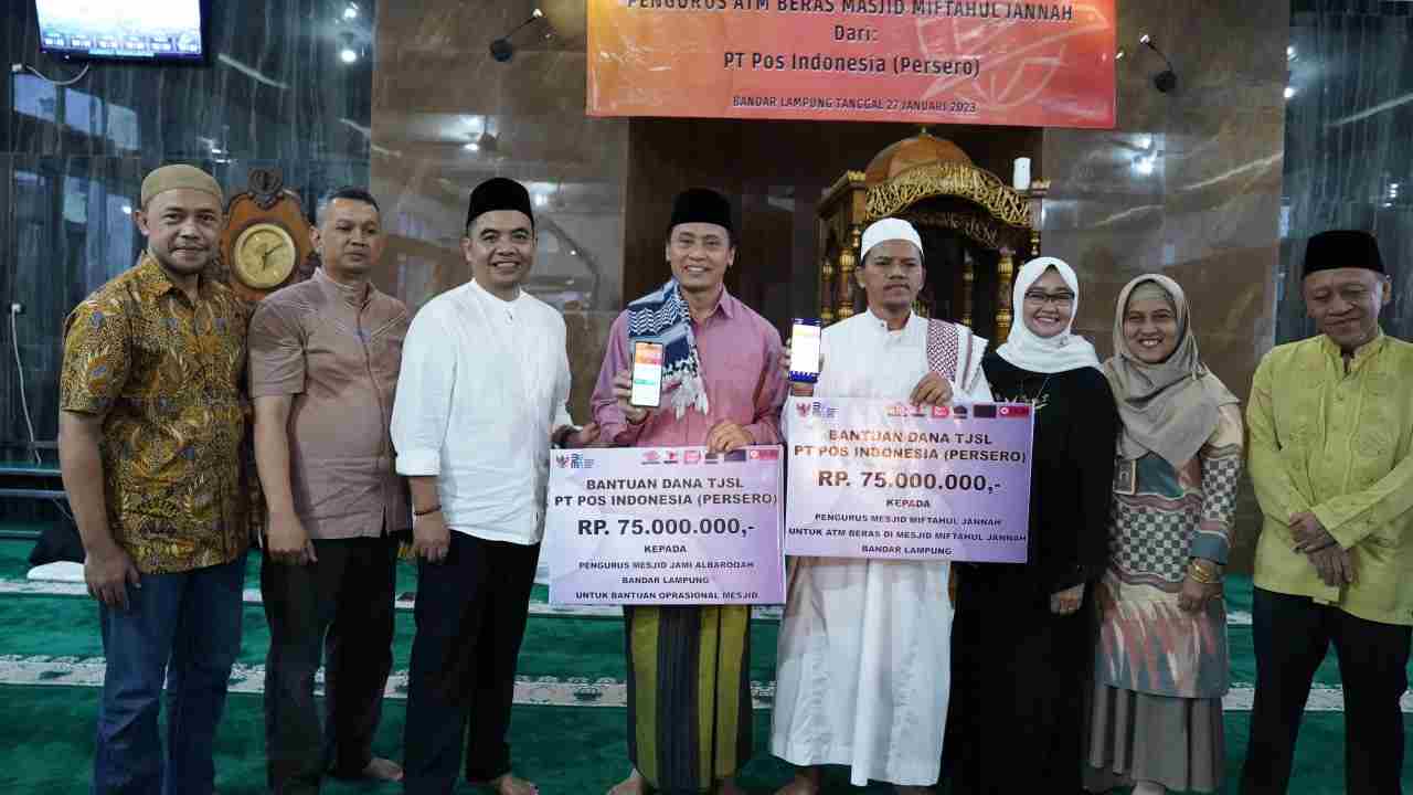 Pos Indonesia Bantu Program ATM Beras Pos Indonesia Bantu Program ATM Beras