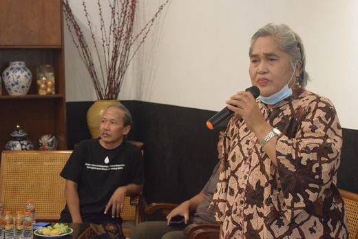 BeSTM, Helat Resepsi Sastra Bedah Buku “Surga di Mana” Karya Sulis Bambang BeSTM, Helat Resepsi Sastra Bedah Buku “Surga di Mana” Karya Sulis Bambang