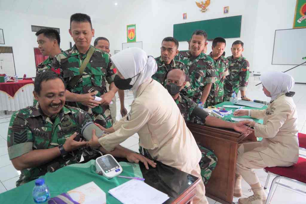 Kepedulian Danrem Wijayakusuma kepada Kesehatan Prajuritnya Kepedulian Danrem Wijayakusuma kepada Kesehatan Prajuritnya