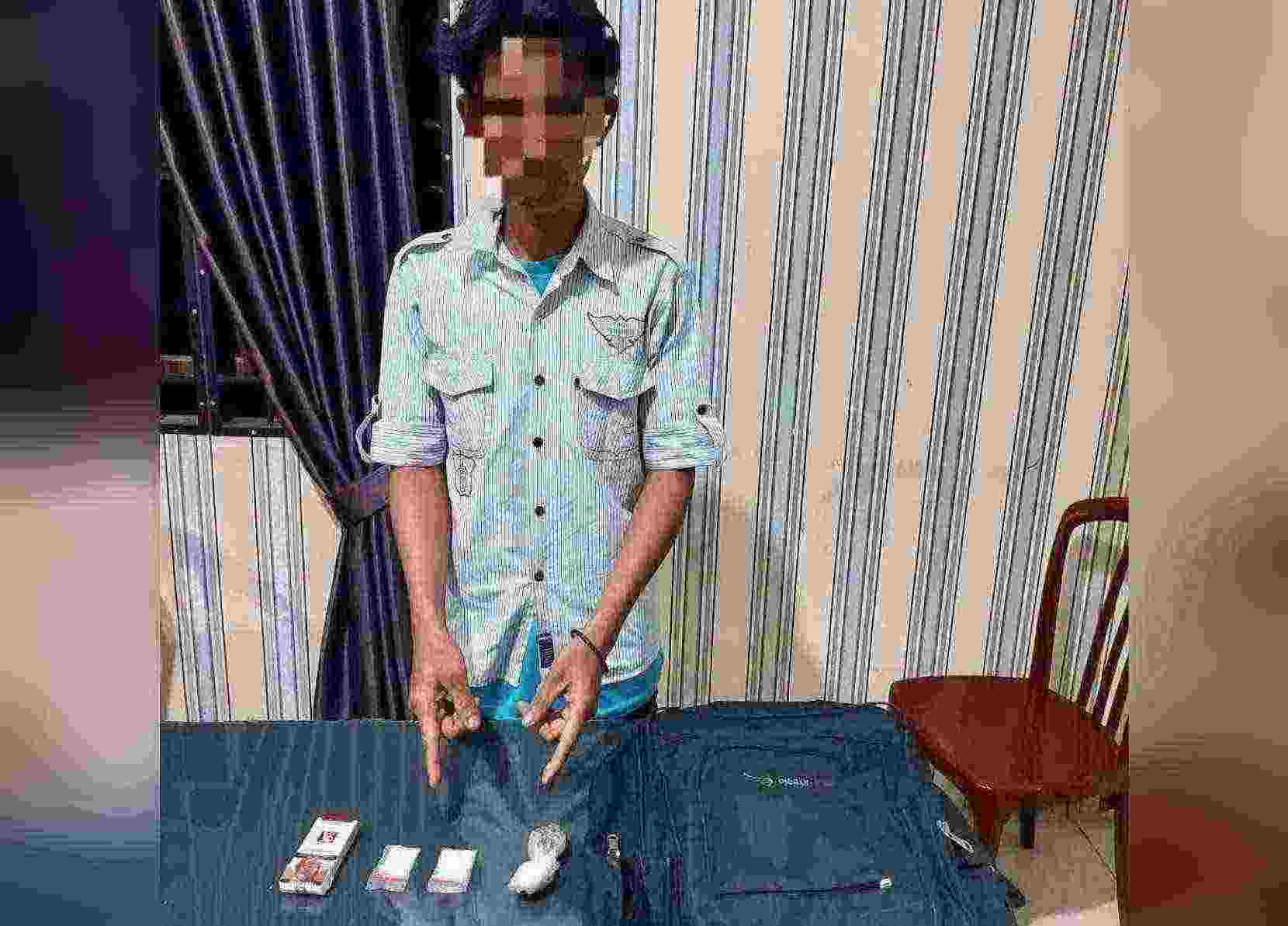 Satresnarkoba Polres Karo Tangkap R, Diduga Pengedar Sabu di Kabanjahe Satresnarkoba Polres Karo Tangkap R, Diduga Pengedar Sabu di Kabanjahe