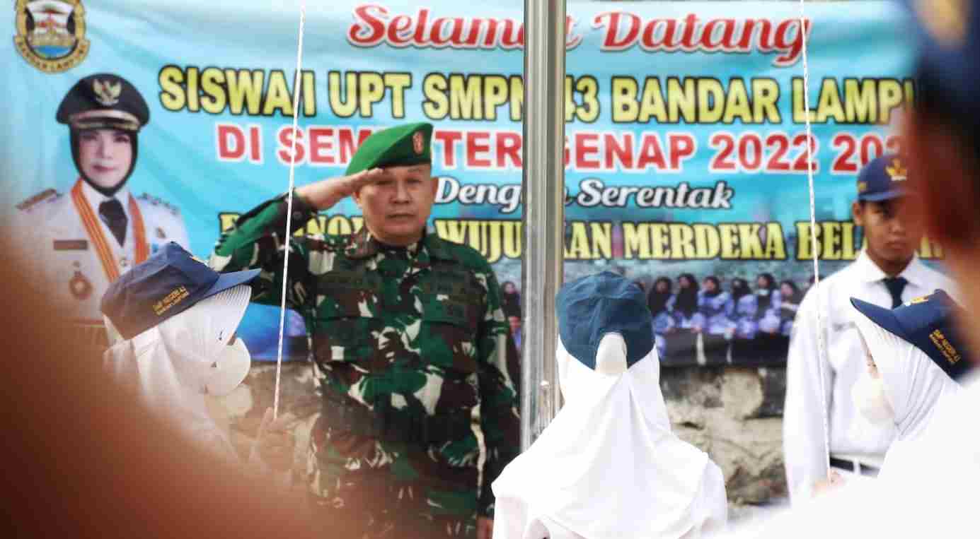 Pimpin Upacara, Danramil 410-06 Kedaton Ingatkan Pelajar Jauhi Narkoba Pimpin Upacara, Danramil 410-06 Kedaton Ingatkan Pelajar Jauhi Narkoba