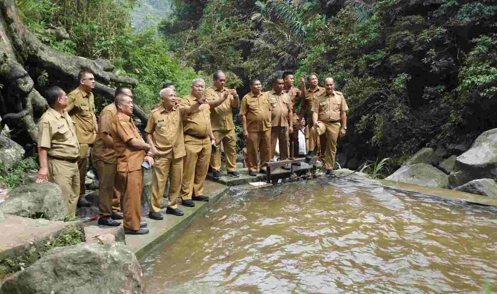 Bupati Bersama Wabup Asahan Resmikan Fasilitas di Air Terjun Ponot Bupati Bersama Wabup Asahan Resmikan Fasilitas di Air Terjun Ponot