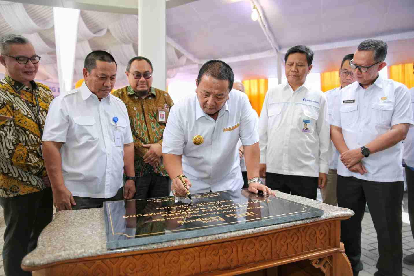 Gubernur Arinal Resmikan Gedung Baru Bank Lampung Kantor Cabang Bandar Lampung Gubernur Arinal Resmikan Gedung Baru Bank Lampung Kantor Cabang Bandar Lampung