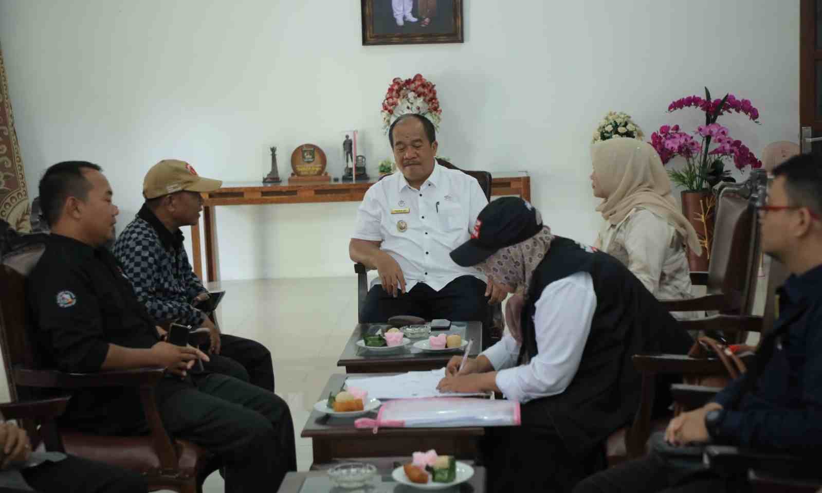 Pantarlih TPS 15 Kelurahan Selawan Mutakhirkan Data Pemilih Pada Wabup Asahan Pantarlih TPS 15 Kelurahan Selawan Mutakhirkan Data Pemilih Pada Wabup Asahan