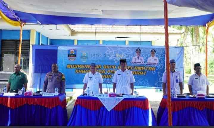 Musrenbang Menjadi Media Interaktif Bagi Seluruh Masyarakat Kecamatan Musrenbang Menjadi Media Interaktif Bagi Seluruh Masyarakat Kecamatan