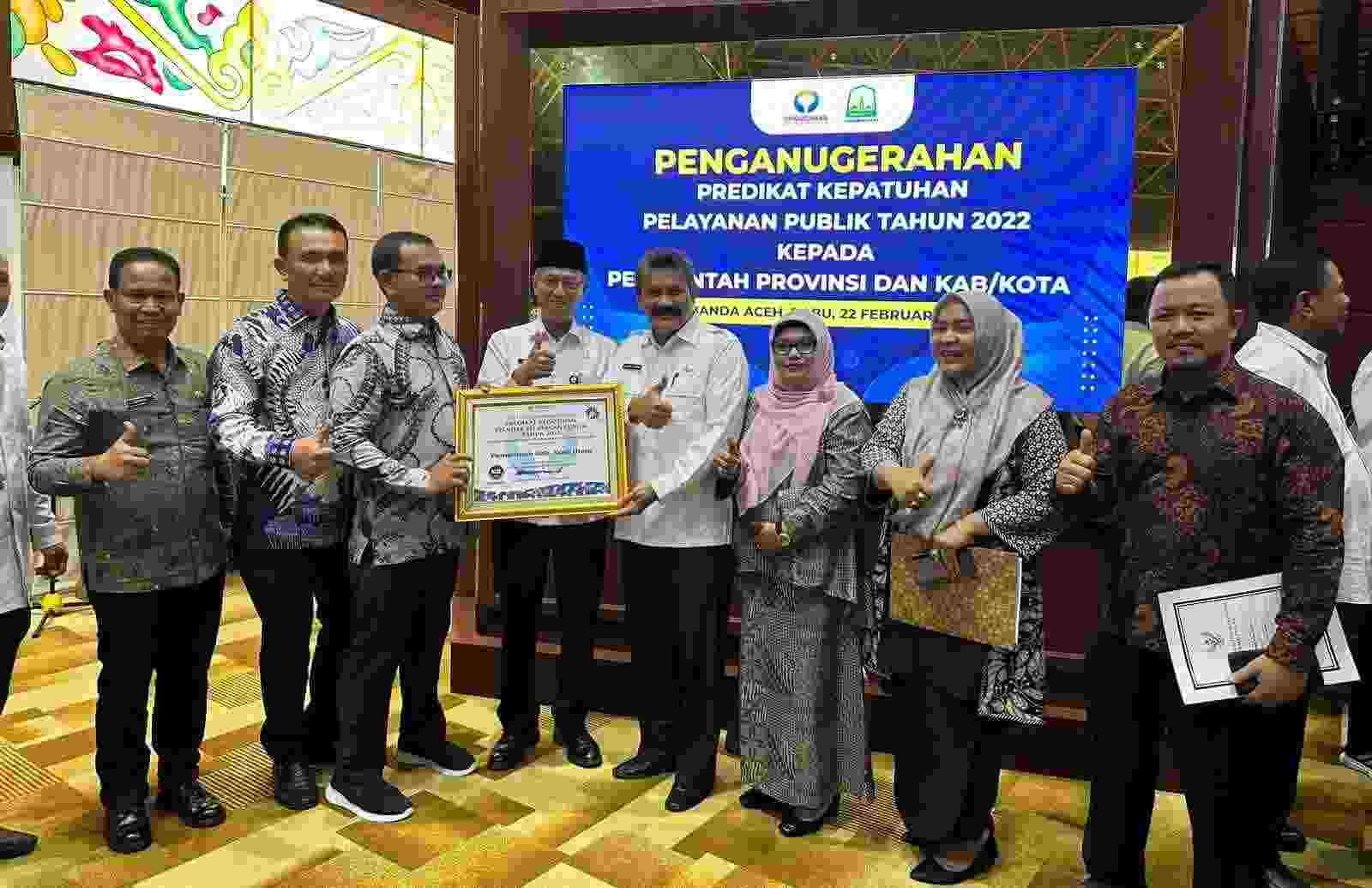 Pemkab Aceh Utara Raih Penghargaan dari Ombudmans RI Pemkab Aceh Utara Raih Penghargaan dari Ombudmans RI