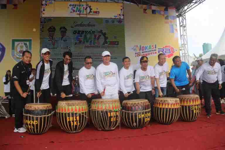 Beberapa SMK di Bengkulu Jadi BLUD Yang Diusulkan Gubernur Bengkulu Beberapa SMK di Bengkulu Jadi BLUD Yang Diusulkan Gubernur Bengkulu