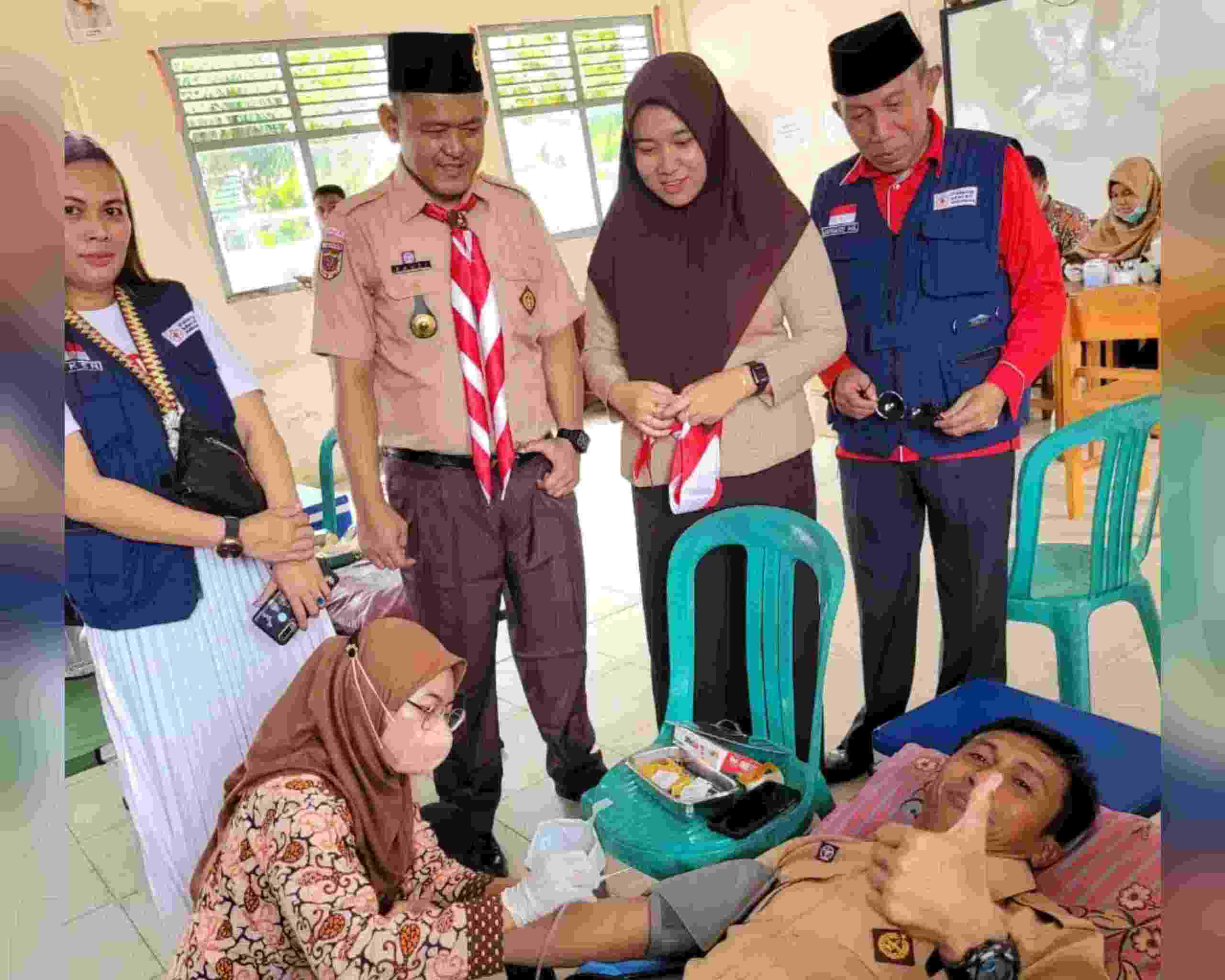Anniversary 50 Tahun SMK YPT Gelar Donor Darah Dengan PMI Pringsewu Anniversary 50 Tahun SMK YPT Gelar Donor Darah Dengan PMI Pringsewu