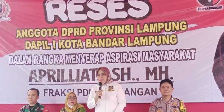 Dari Banjir, BPJS Sampai Sarana Olahraga Jadi Aspirasi Masyarakat kepada Aprilliati Dari Banjir, BPJS Sampai Sarana Olahraga Jadi Aspirasi Masyarakat kepada Aprilliati