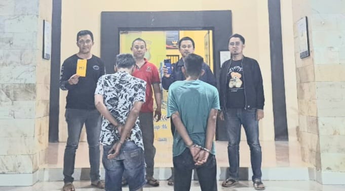 Diduga Pelaku Curas dan Penadah HP Curian Dibekuk Polsek Kota Agung Diduga Pelaku Curas dan Penadah HP Curian Dibekuk Polsek Kota Agung