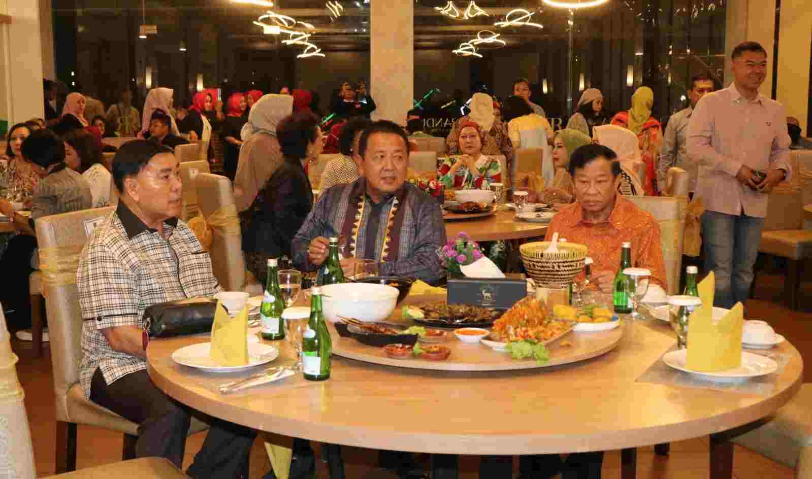 Gubernur Arinal Hadiri Ramah Tamah Bersama DPP Lampung Sai dan Forum Duta Besar Gubernur Arinal Hadiri Ramah Tamah Bersama DPP Lampung Sai dan Forum Duta Besar