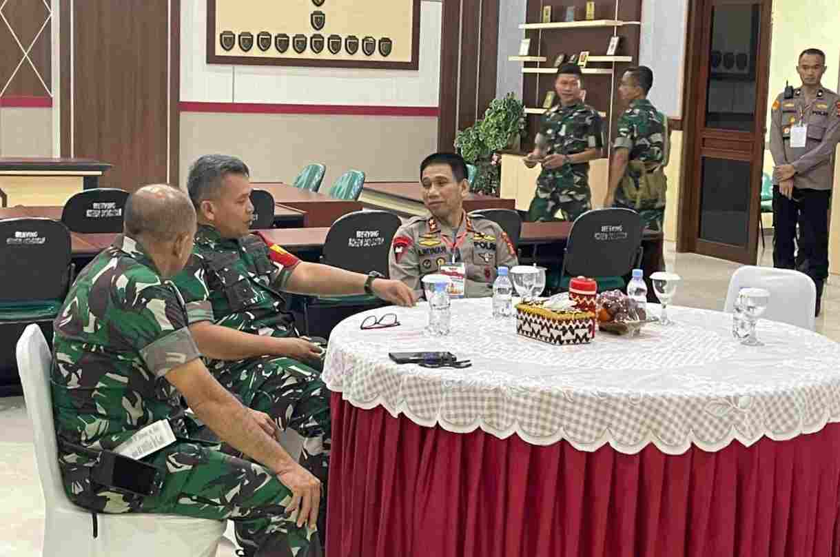 Pangdam II/Swj Bersama Kapolda Lampung Monitor Rangkaian Kunker Ibu Iriana Jokowi Pangdam II/Swj Bersama Kapolda Lampung Monitor Rangkaian Kunker Ibu Iriana Jokowi