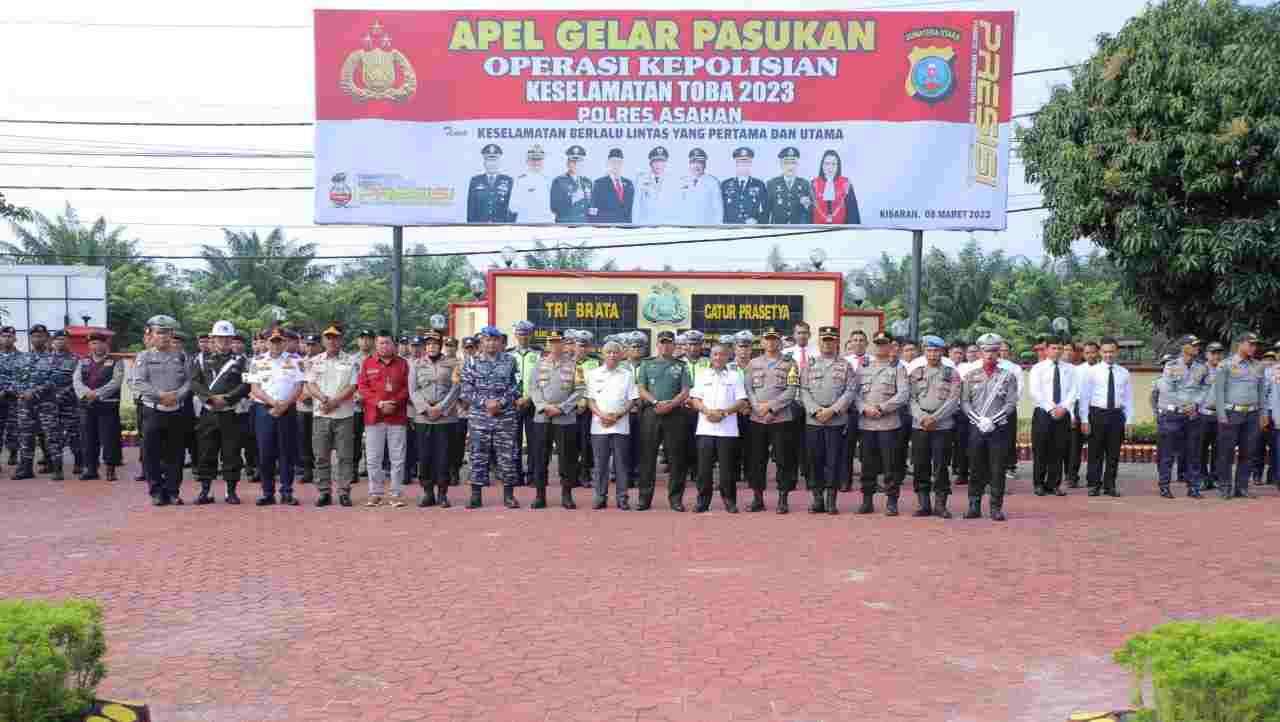Polres Asahan Apel Pasukan Ops Keselamatan Toba 2023 di Hadiri Bupati Surya Polres Asahan Apel Pasukan Ops Keselamatan Toba 2023 di Hadiri Bupati Surya