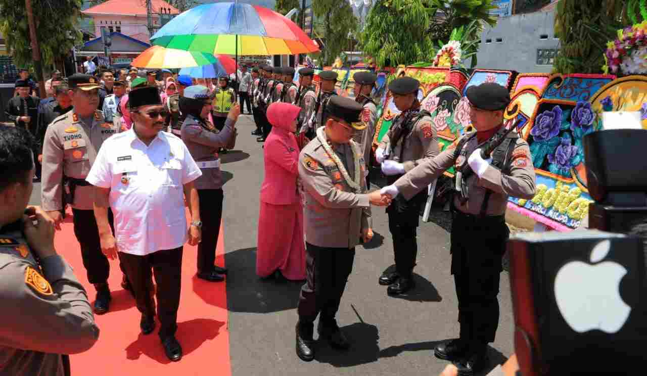 Kapolda Sumbar Irjen Pol Suharyono Beserta Rombongan Kunjungi Polres Pasaman Kapolda Sumbar Irjen Pol Suharyono Beserta Rombongan Kunjungi Polres Pasaman