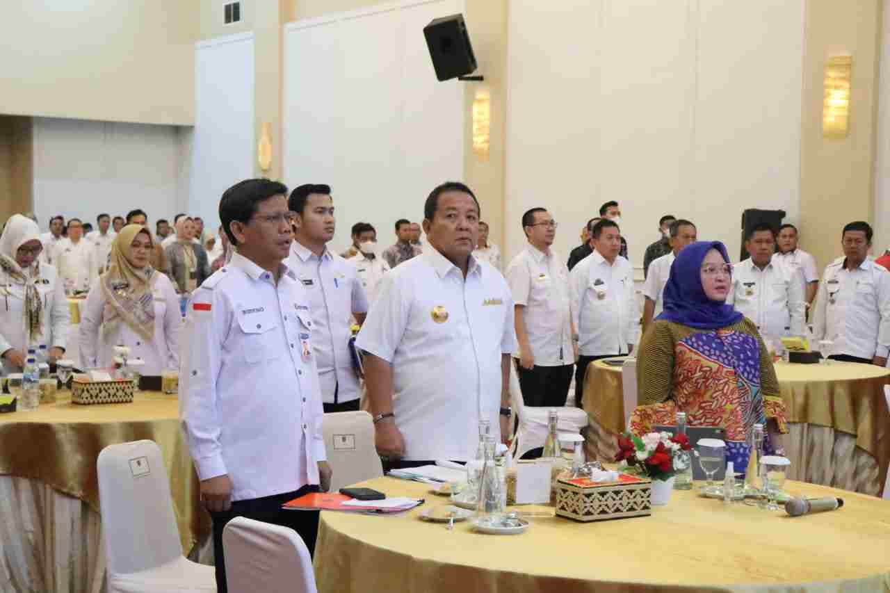 Gubernur Menggelar High Level Meeting Bersama TPID dan TP2DD, Antisipasi Jelang Bulan Suci Ramadan Gubernur Menggelar High Level Meeting Bersama TPID dan TP2DD, Antisipasi Jelang Bulan Suci Ramadan
