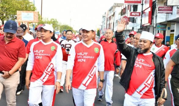 Pemkot Bengkulu Gelar Jalan Santai Sekaligus Launching Hari Jadi Kota Bengkulu Ke-304 Pemkot Bengkulu Gelar Jalan Santai Sekaligus Launching Hari Jadi Kota Bengkulu Ke-304