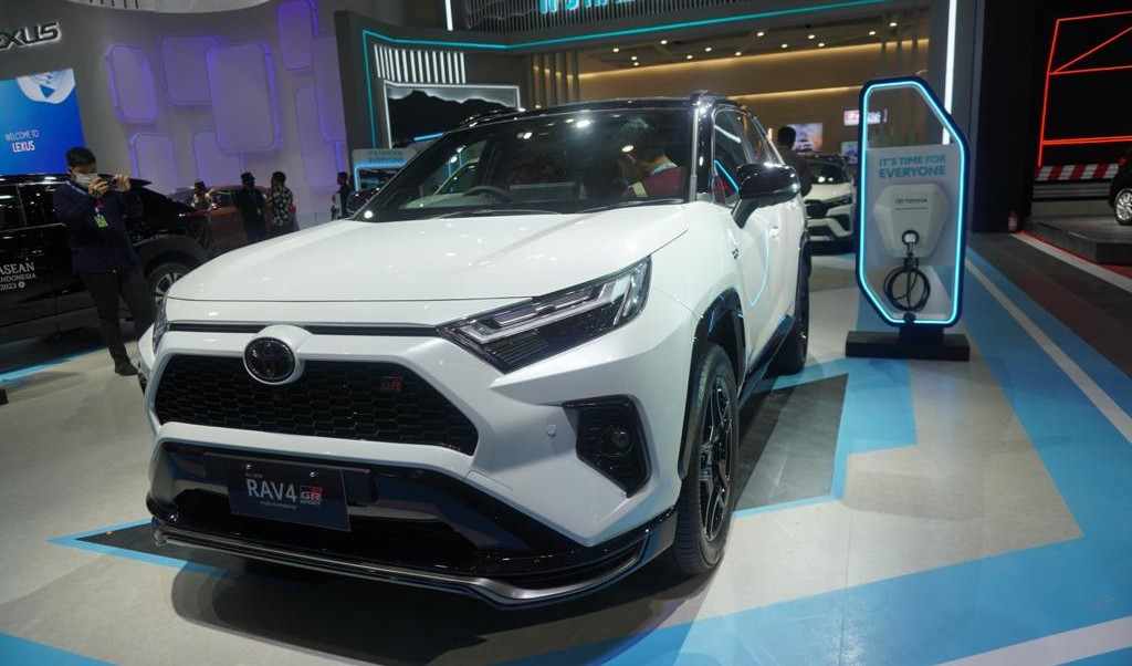 Toyota Memperluas Lineup, Menampilkan Tiga Model Baru pada Pagelaran GJAW 2023 Toyota Memperluas Lineup, Menampilkan Tiga Model Baru pada Pagelaran GJAW 2023