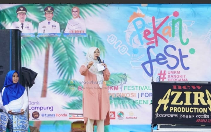 Festival UMKM Upaya Pemkab Membangkitkan Ekonomi Masyarakat Festival UMKM Upaya Pemkab Membangkitkan Ekonomi Masyarakat