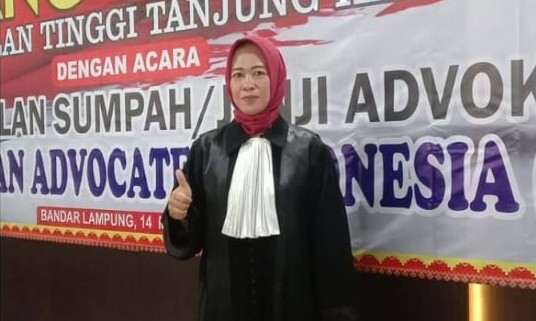 Dosen STEBI Diambil Sumpah/Janji Sebagai Advokat Dosen STEBI Diambil Sumpah/Janji Sebagai Advokat