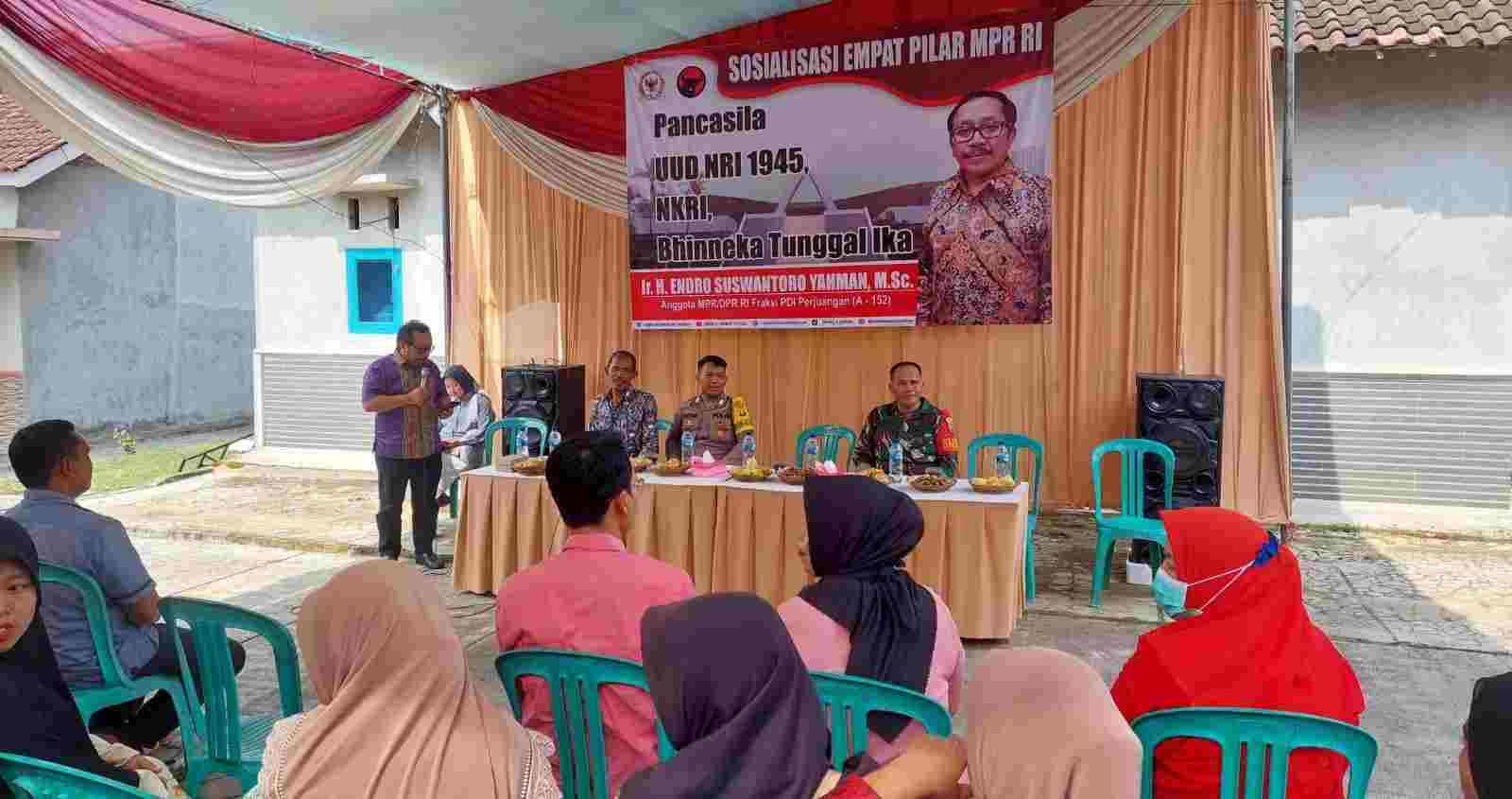 Endro S. Yahman: Pj Bupati Pringsewu Seharusnya Tahu Banyak Warganya Yang Masih Miskin Endro S. Yahman: Pj Bupati Pringsewu Seharusnya Tahu Banyak Warganya Yang Masih Miskin