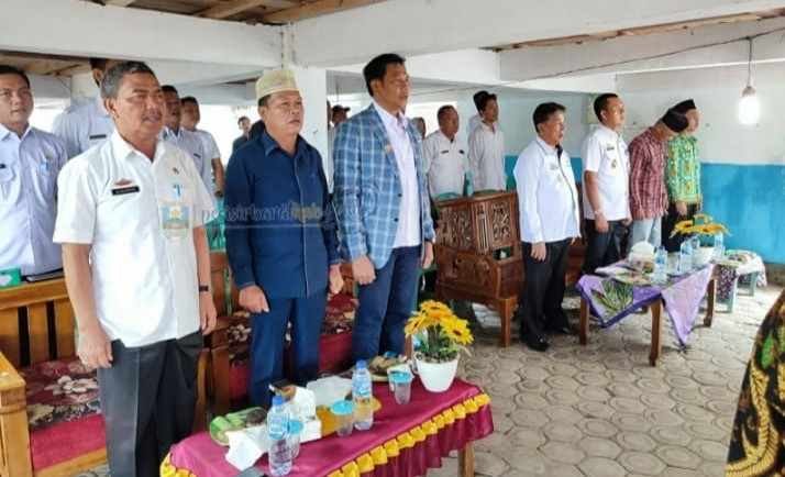 Wakil Bupati Pesisir Barat Hadiri Pelantikan Pengurus Kadin Wakil Bupati Pesisir Barat Hadiri Pelantikan Pengurus Kadin