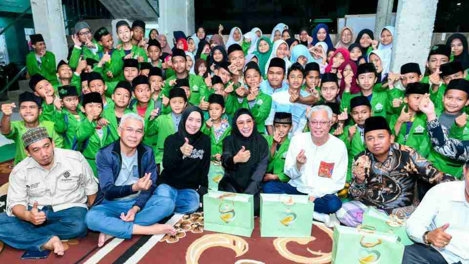 Sambut Ramadan 1444 H, Rylife Lakukan Gerakan Wakaf Sejuta Al-Qur’an Sambut Ramadan 1444 H, Rylife Lakukan Gerakan Wakaf Sejuta Al-Qur’an