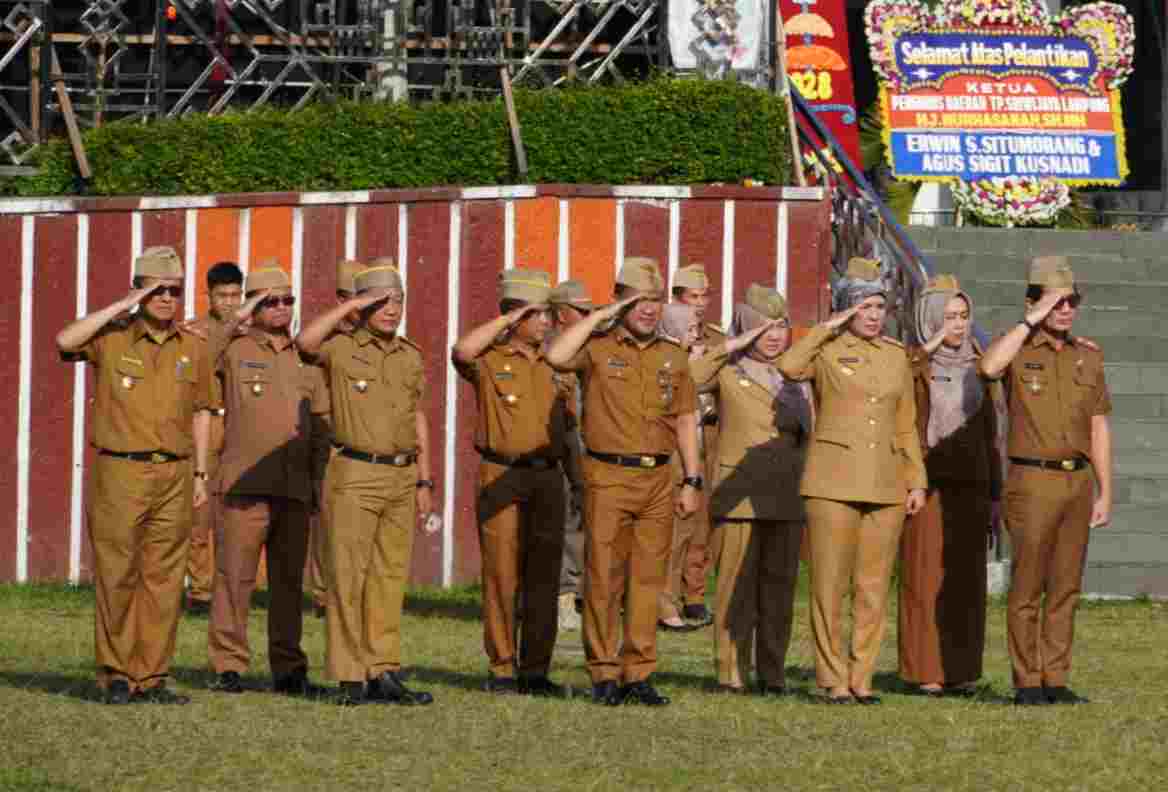 Pemprov Gelar Apel Mingguan Dilingkungan Sekdaprov Lampung Pemprov Gelar Apel Mingguan Dilingkungan Sekdaprov Lampung