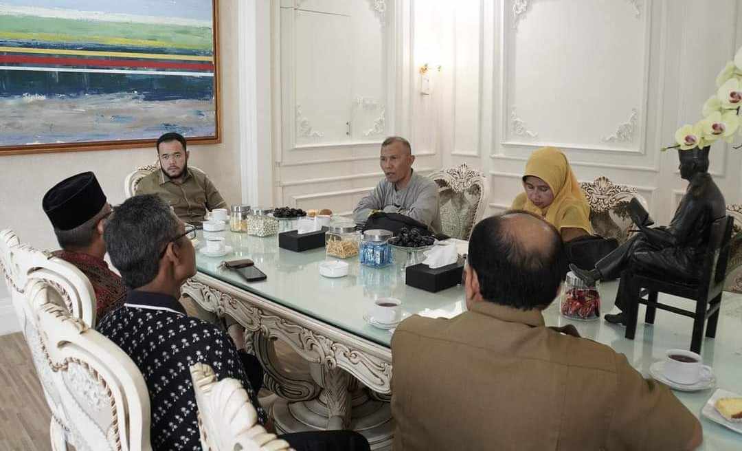 FLAM Usulkan Pelajaran Adat Masuk Kurikulum Muatan Lokal FLAM Usulkan Pelajaran Adat Masuk Kurikulum Muatan Lokal