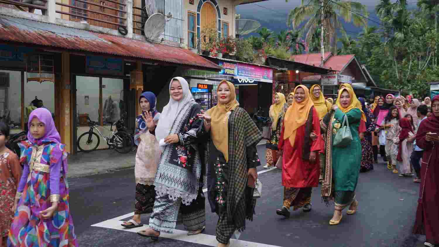 Jelang Ramadhan, Anggota DPRD Pasaman Ikuti Tradisi Balimau Jelang Ramadhan, Anggota DPRD Pasaman Ikuti Tradisi Balimau