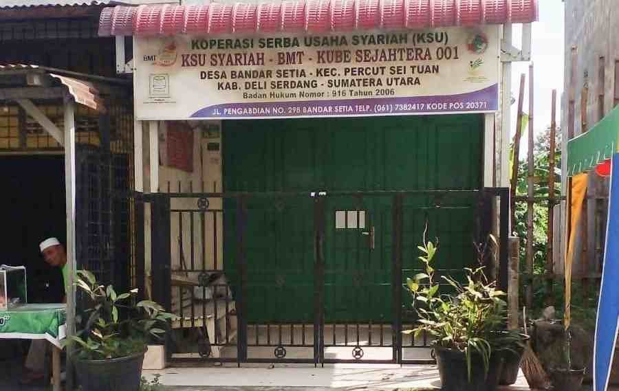 KSU BMT Kube Sejahtera OO1 Bandar Setia Tutup, Puluhan Nasabah Tuntut Uang Dikembalikan KSU BMT Kube Sejahtera OO1 Bandar Setia Tutup, Puluhan Nasabah Tuntut Uang Dikembalikan