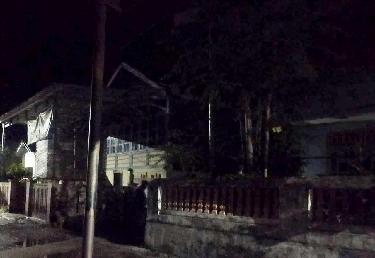 Malam Pertama Sholat Tarawih Masjid Gelap Gulita Malam Pertama Sholat Tarawih Masjid Gelap Gulita