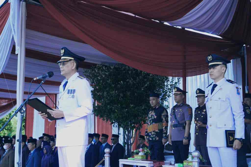 Di HUT Ke 14 Kabupaten Pringsewu Rakyat Warning Pemda dan DPRD Di HUT Ke 14 Kabupaten Pringsewu Rakyat Warning Pemda dan DPRD