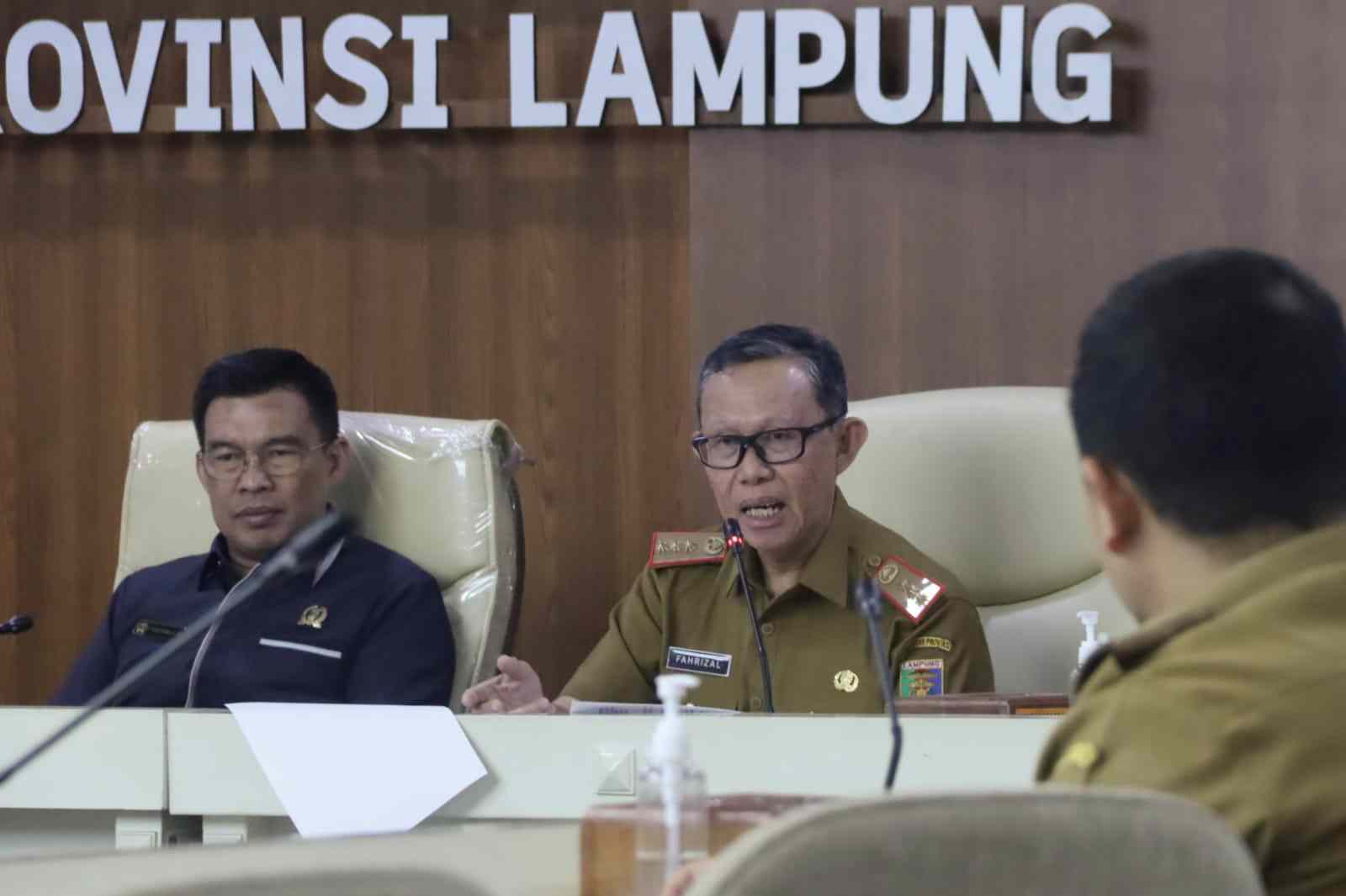 Pemerintah Provinsi Lampung dan DPRD Sepakati Solusi Terkait Gaji Guru P3K Pemerintah Provinsi Lampung dan DPRD Sepakati Solusi Terkait Gaji Guru P3K